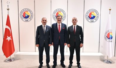 TOBB BAŞKANI HİSARCIKLIOĞLU: “İDRİS ALAN BAŞKANIM, HİZMETLERİ VE İŞ DÜNYASININ GÜVENİ İLE BİR KEZ DAHA BAŞARISINI TESCİLLEMİŞTİR”